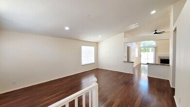9725 Sierra Mesa Ave in Las Vegas, NV - Building Photo - Building Photo