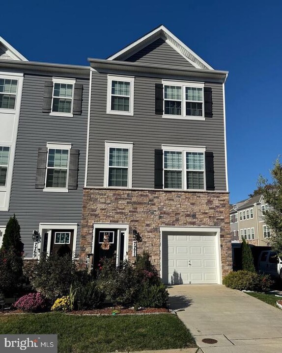 7771 Venice Ln in Severn, MD - Building Photo
