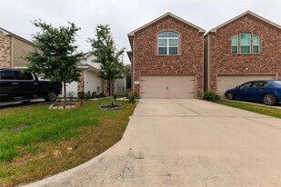 11413 Hackmatack Way in Houston, TX - Building Photo