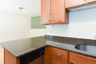 628 W Wrightwood Ave in Chicago, IL - Building Photo - Building Photo