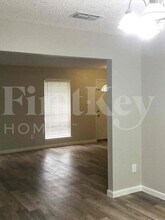 3900 Brookgate Ct in Arlington, TX - Foto de edificio - Building Photo