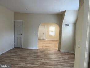 537 Wildwood Pkwy in Baltimore, MD - Building Photo - Building Photo