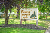 Fielding Garden Senior (55+) Apartments in Rochester, NY - Foto de edificio - Building Photo