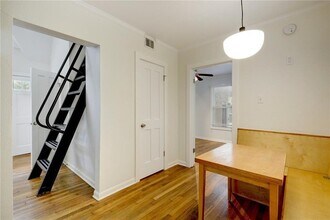 1110 W 22nd St in Austin, TX - Building Photo - Building Photo