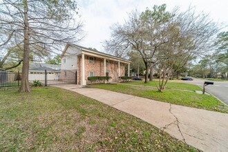 17702 Loring Ln in Spring, TX - Building Photo - Building Photo