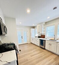 66 Cass St in Boston, MA - Building Photo - Building Photo