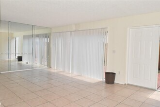 15476 SW 85th Ln in Miami, FL - Building Photo - Building Photo