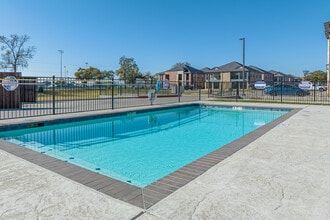 Cooper Landing in Joshua, TX - Foto de edificio - Building Photo