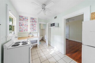 708 Grove St N in St. Petersburg, FL - Building Photo - Building Photo