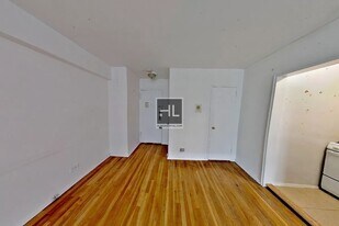 EAST 58th STREET in New York, NY - Building Photo