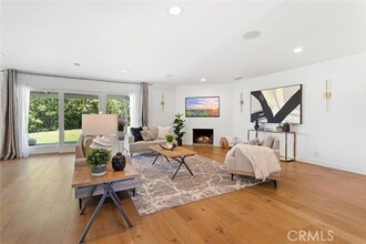 7153 Helmsdale Cir in Los Angeles, CA - Building Photo - Building Photo