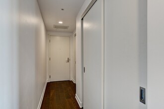 1188 Rue Saint-Antoine O in Montréal, QC - Building Photo - Building Photo
