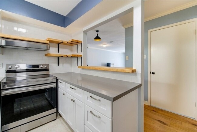 property at 12973 Trail Hollow Dr