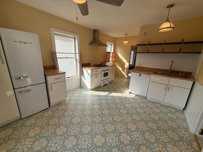 207 S Broom St, Unit #2 in Madison, WI - Building Photo - Building Photo