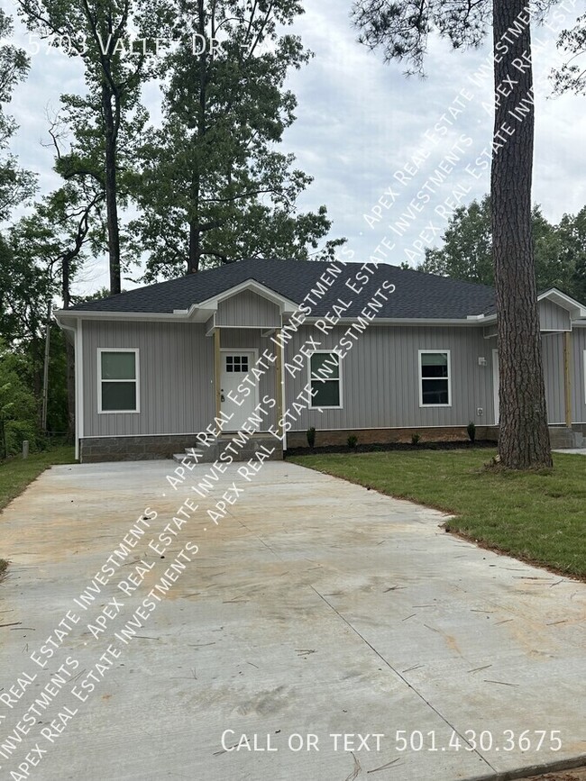 property at 5703 Valley Dr