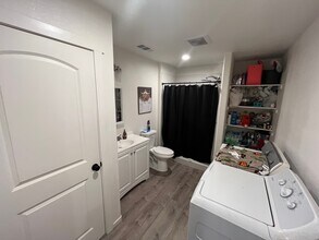 125 N Walnut Ave in Ripon, CA - Building Photo - Building Photo