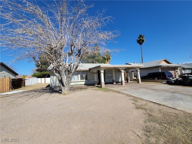 3908 Montebello Ave in Las Vegas, NV - Building Photo - Building Photo