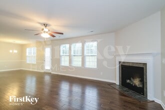 5471 Misty Hill Cir in Clemmons, NC - Building Photo - Building Photo