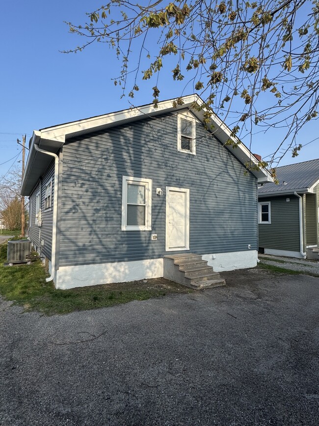 110 S Alta Ave in Danville, KY - Foto de edificio - Building Photo