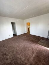 38 N Laurel St in Ventura, CA - Building Photo - Building Photo