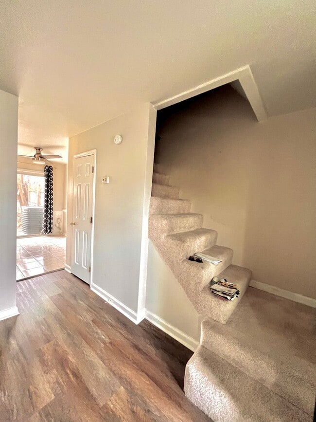 4705 Brompton Square in Richmond, VA - Building Photo - Building Photo