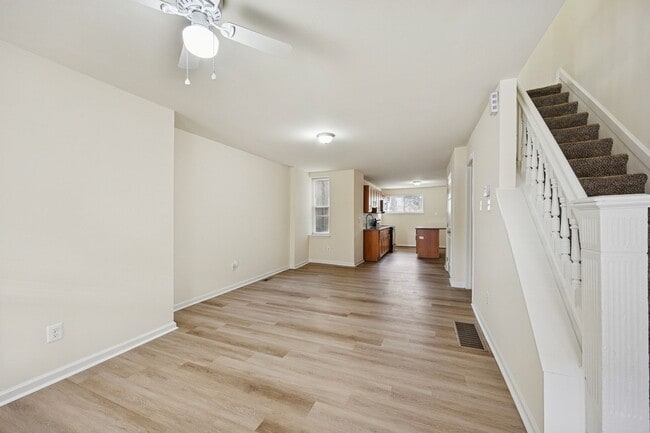 5725 Race St in Philadelphia, PA - Foto de edificio - Building Photo