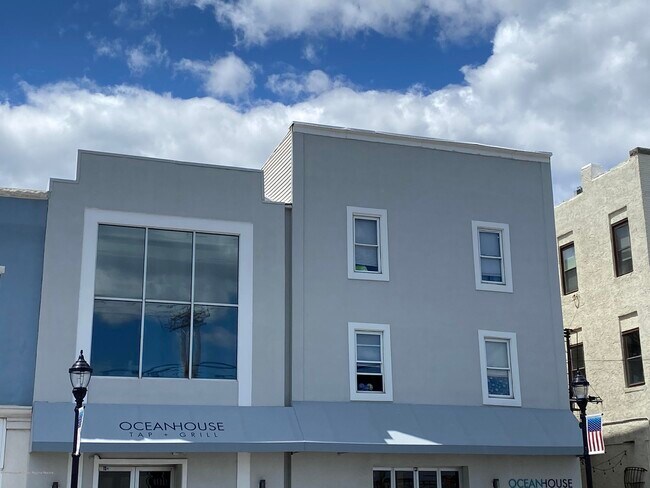 1072 Ocean Ave-Unit -#5 in Sea Bright, NJ - Building Photo - Building Photo