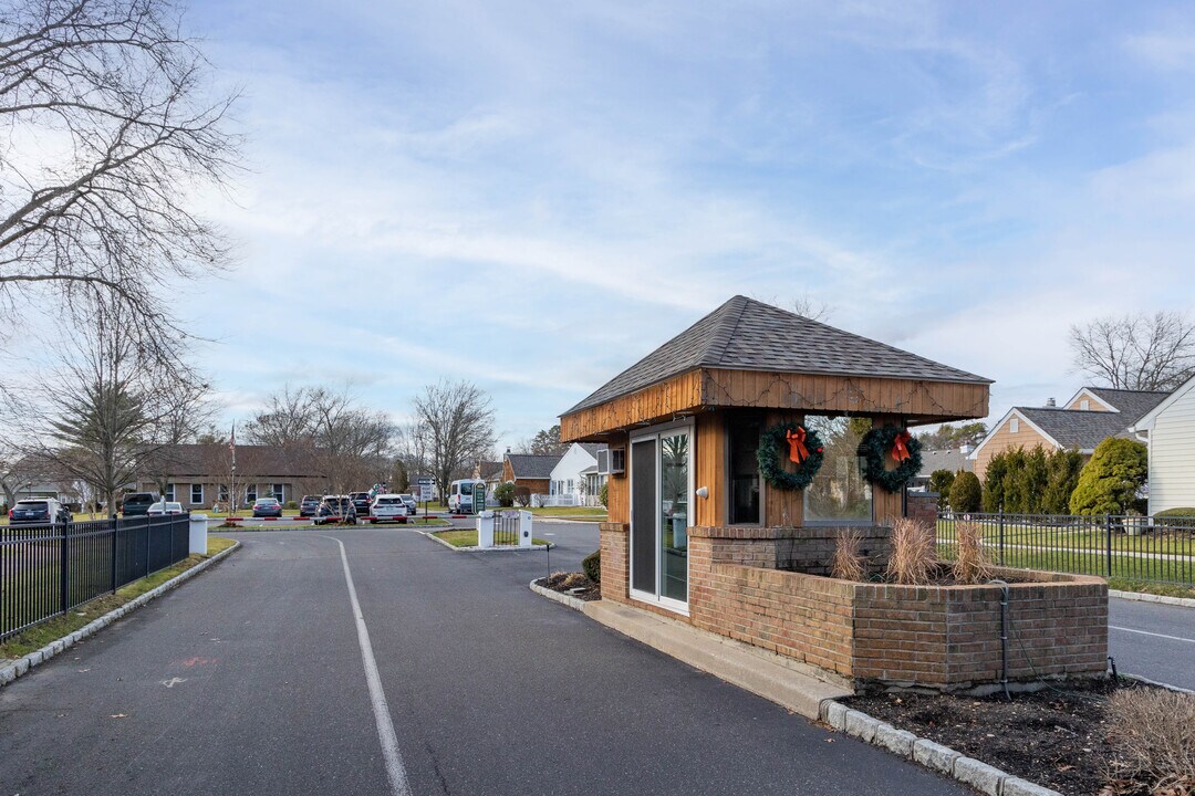 Sunrise Village in Sayville, NY - Building Photo