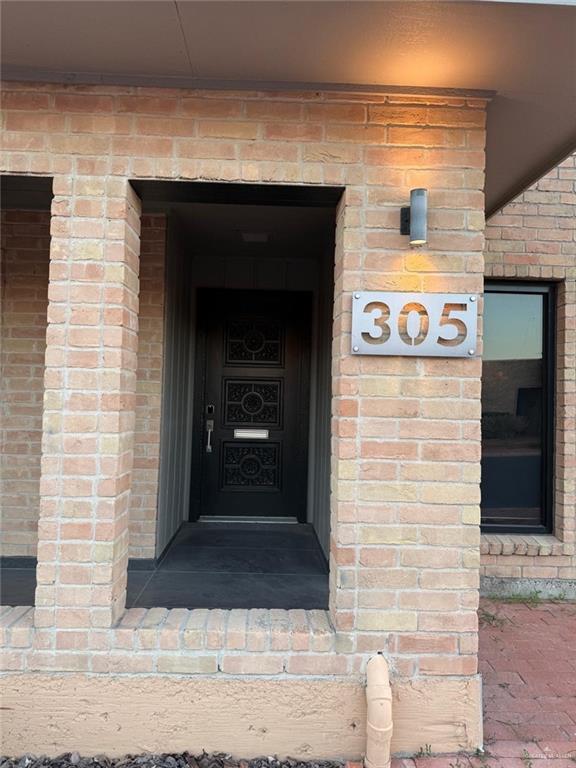 305 Tyler Ave in McAllen, TX - Building Photo - Building Photo