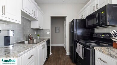 100 Crossing Blvd in Mcdonough, GA - Foto de edificio - Building Photo