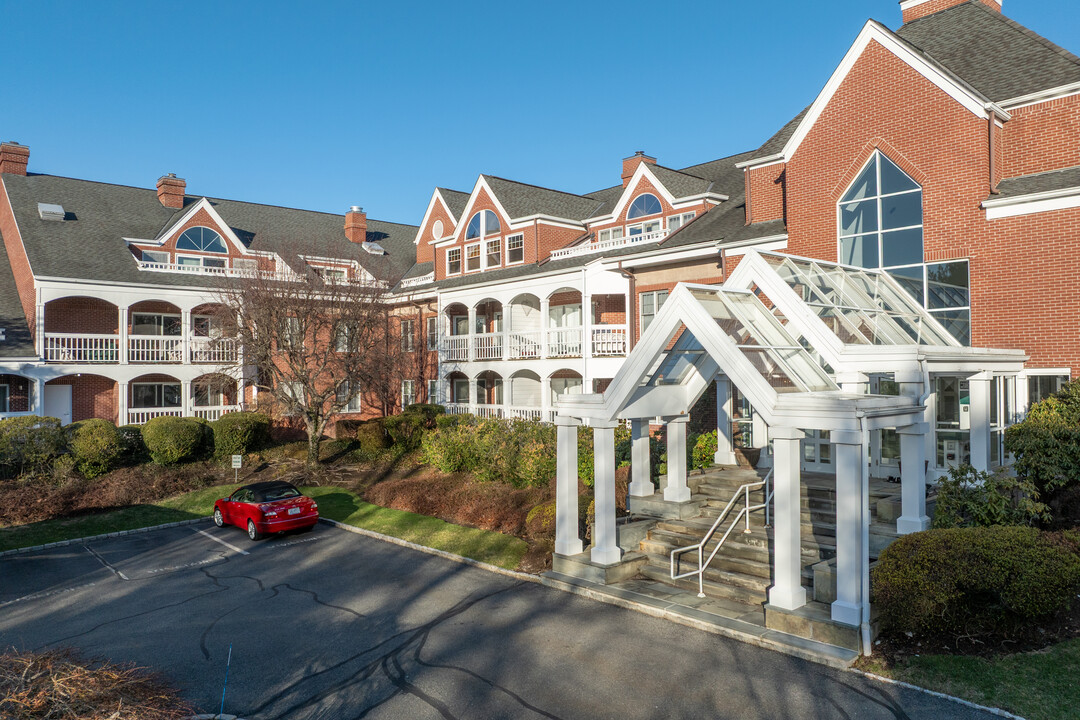 Copley Court Condiminiums in Briarcliff Manor, NY - Building Photo