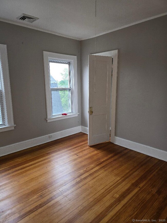 23 Stiles St in Waterbury, CT - Building Photo - Building Photo