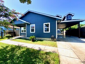 4834 Birdie Ln in San Antonio, TX - Building Photo - Building Photo