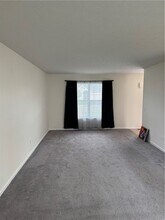 3 Sweet Alysum Wy in West Henrietta, NY - Building Photo - Building Photo