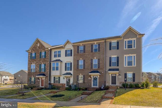 18081 Red Mulberry Rd in Dumfries, VA - Building Photo - Building Photo