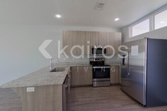 1636 S Razorback Rd in Fayetteville, AR - Building Photo - Building Photo