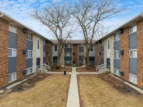 First Flats in Kokomo, IN - Building Photo - Building Photo