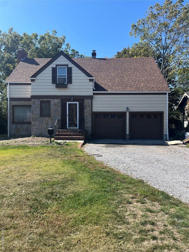 property at 66 Rose Ave