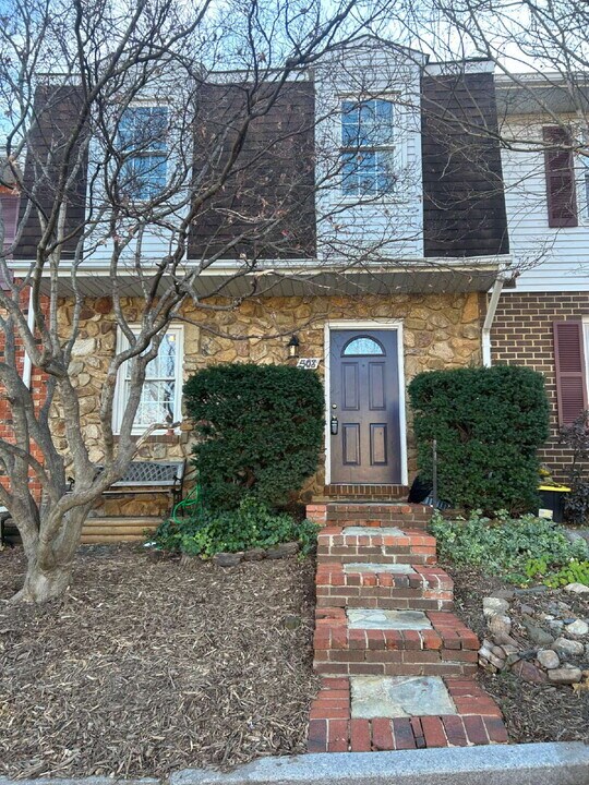 508 Pow-Morr Dr in Front Royal, VA - Building Photo