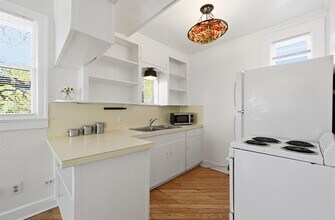 1403 Windsor Rd in Austin, TX - Building Photo - Building Photo