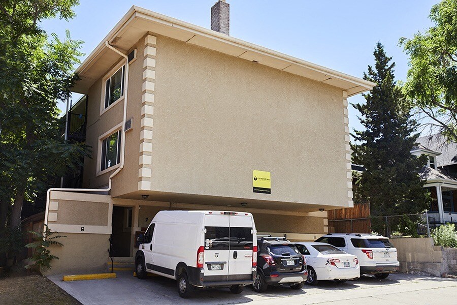 30 Pearl in Denver, CO - Building Photo