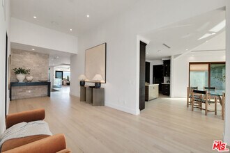 3116 Elvido Dr in Los Angeles, CA - Building Photo - Building Photo