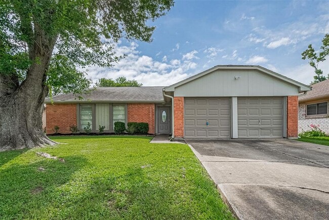 property at 17114 Quail Glen Dr
