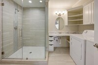 1917 Augusta Dr photo'