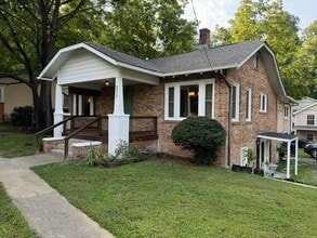 371 Old Hendersonville Highway, Unit A in Brevard, NC - Building Photo - Building Photo