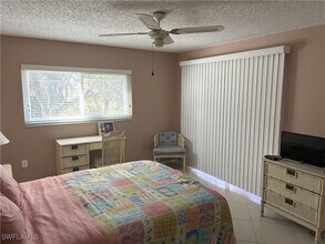 5419 Rattlesnake Hammock Rd in Naples, FL - Building Photo - Building Photo