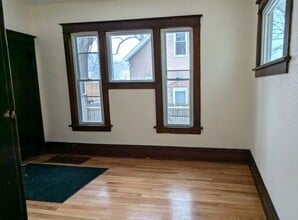 457 W Southern Ave in Muskegon, MI - Building Photo - Building Photo