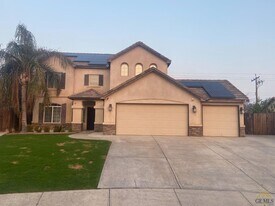 11300 Sand Bridge Ct in Bakersfield, CA - Building Photo