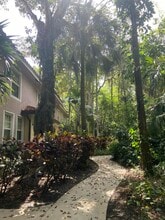 6924 W Sample Rd in Coral Springs, FL - Building Photo - Building Photo