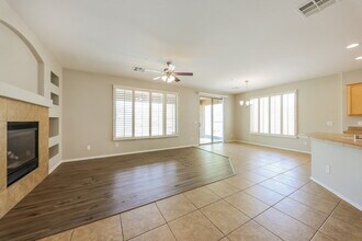 12576 W Morning Vista Dr in Peoria, AZ - Foto de edificio - Building Photo